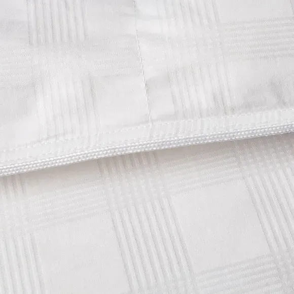 Hungarian Goose Down 13.5 Tog Winter Duvet - White alternate view