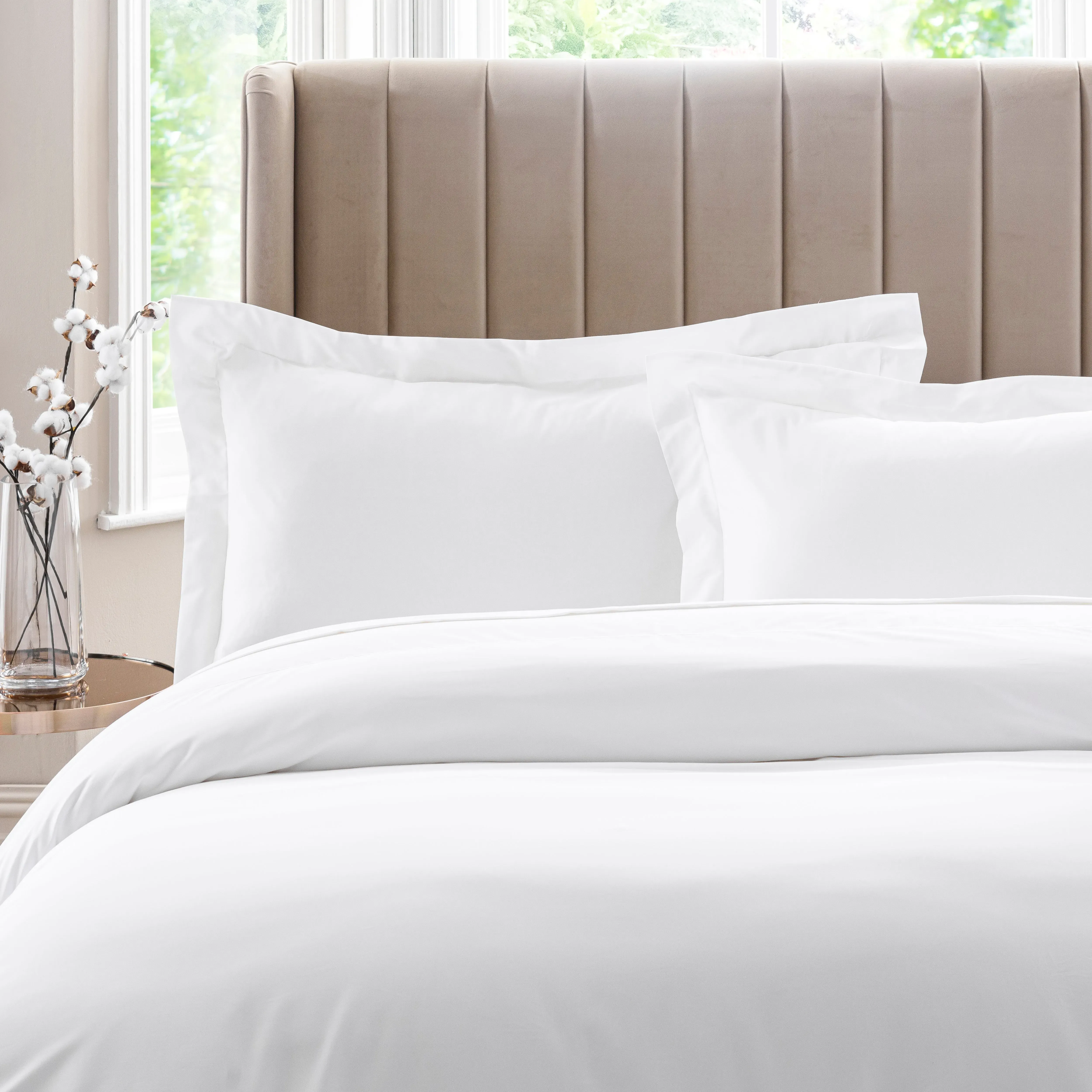 dorma-300-thread-count-100-cotton-sateen-plain-kingsize-oxford-pillowcase-white image