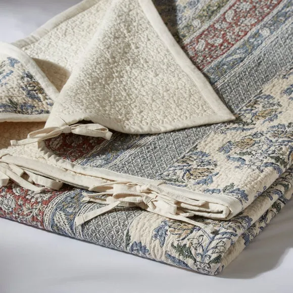 Patchwork Bedspread with Pillow Sham - Cotton alternate view