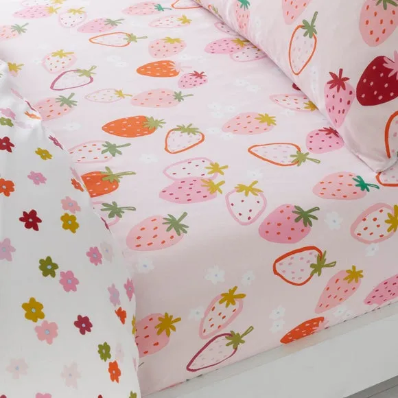 2-Pack Fitted Sheets with Strawberry Print - Pink alternate view