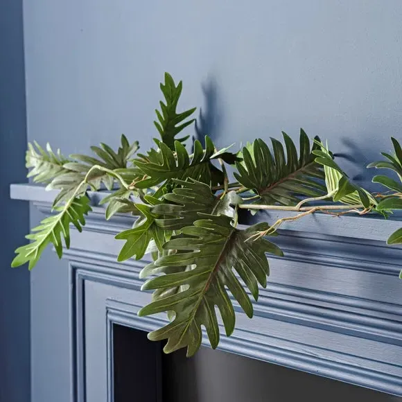 Artificial Philo Garland - Green, Fabric alternate view