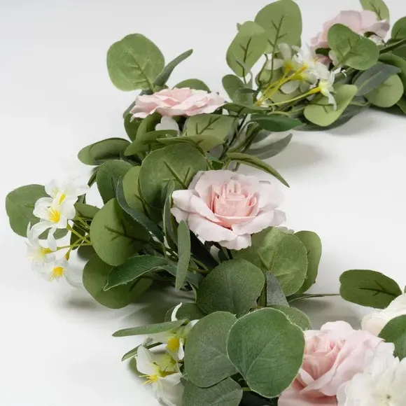 Artificial Rose Garland Vintage Style - Pink alternate view