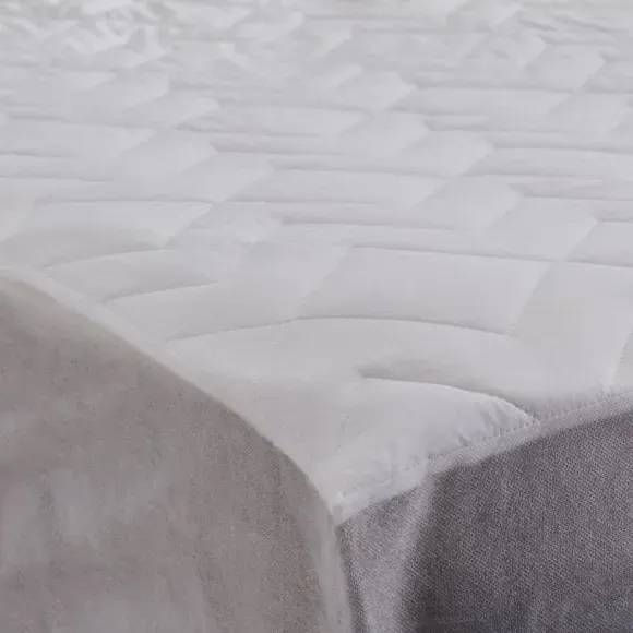Bedding Protection Bundle - White, Microfibre product