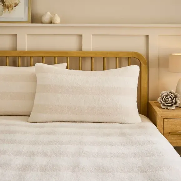 Borg Fleece Duvet Cover and Pillowcase Set - Natural alternate view