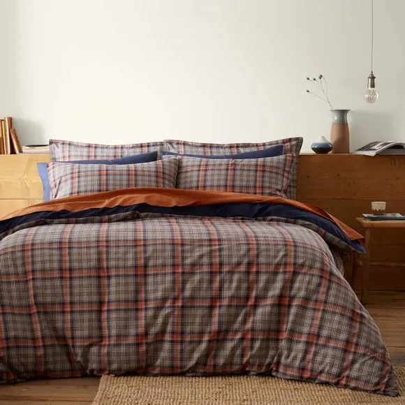 Calie Check Oxford Pillowcase - Navy Blue, Recycled Cotton alternate view