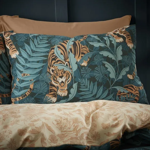Reversible Duvet Cover Set Tiger Leaf - Green alternate view