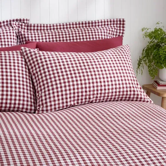 Portloe Continental Pillowcase Gingham - Mulberry, Cotton by Dunelm, image 2