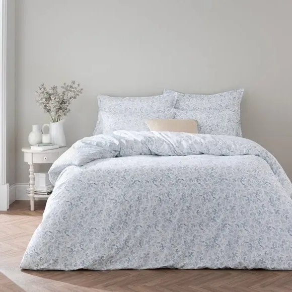 Delicate Floral Duvet Cover and Pillowcase Set - Blue, Cotton product