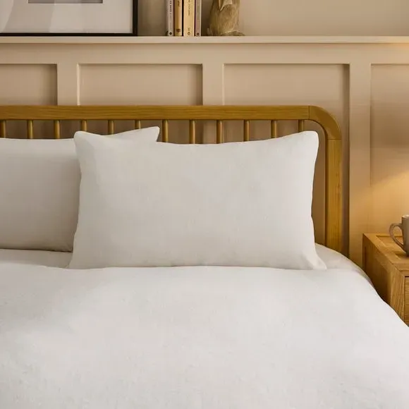 Fleece Duvet Cover & Pillowcase Set - White alternate view