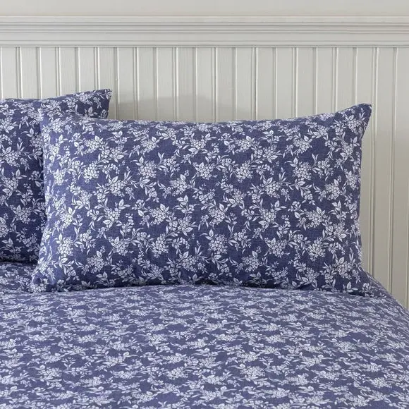 Bexley Floral Reversible Duvet Cover and Pillowcase Set - Navy Blue alternate view