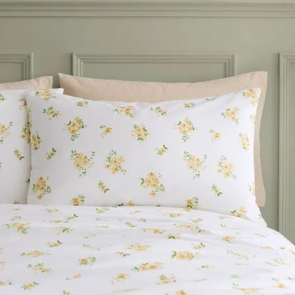 Hailey Ditsy Duvet Cover and Pillowcase Set - Rich Vanilla alternate view
