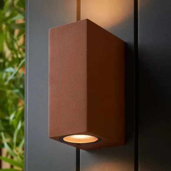 Lamont 2-Light Outdoor Wall Light - Rust alternate view