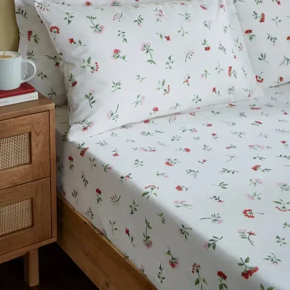 Margo Floral Fitted Sheet - Red, Cotton product