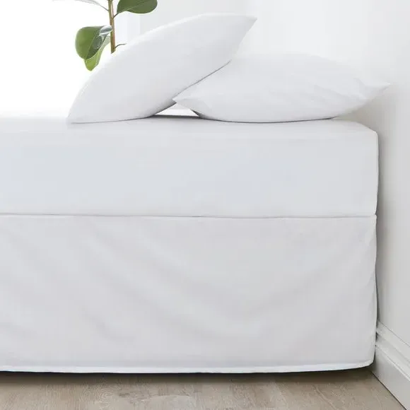 Non Iron Plain Fitted Sheet - White, Cotton Blend alternate view