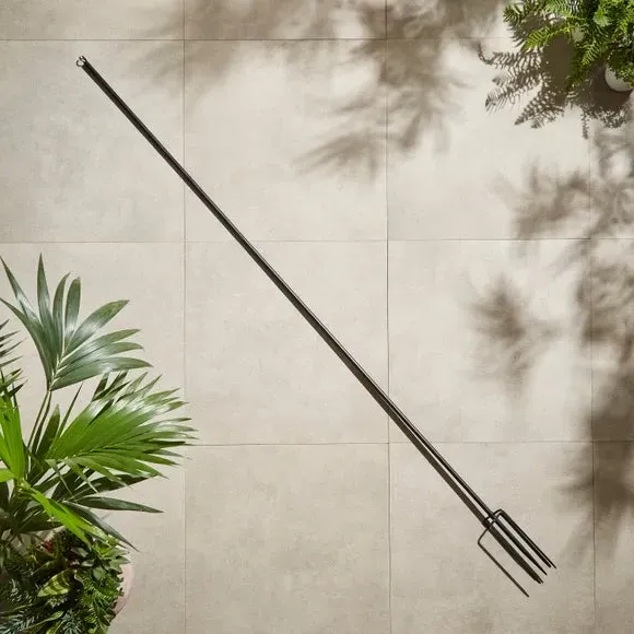 Outdoor Cast Iron Festoon Pole - Black alternate view