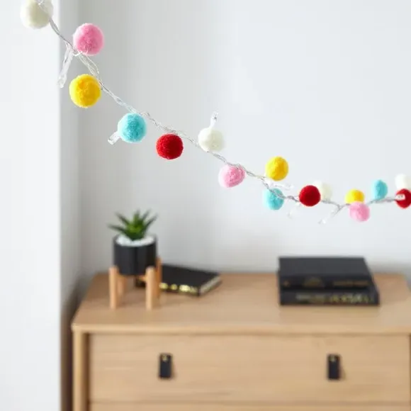 Pom Pom String Lights - Multicolor
