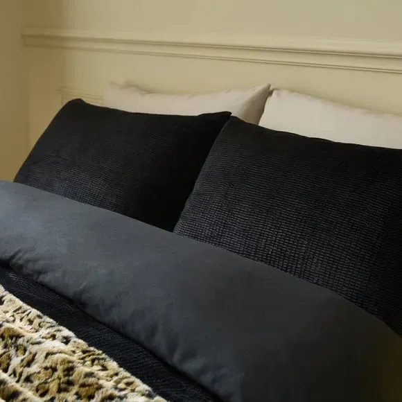 Ruched Duvet Cover and Pillowcase Set - Black, Velour alternate view