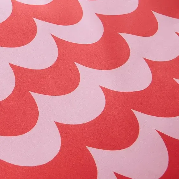 Single Fitted Sheet with Scallop Design - Pink alternate view