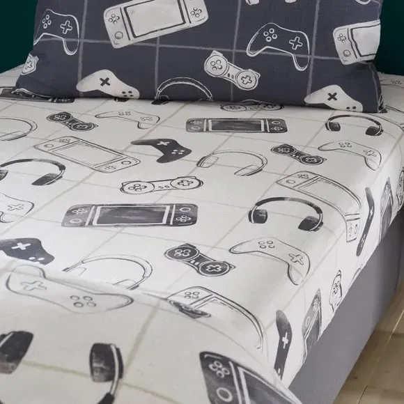 Ultimate Gamer Set of 2 Fitted Sheets - Black, Polycotton alternate view