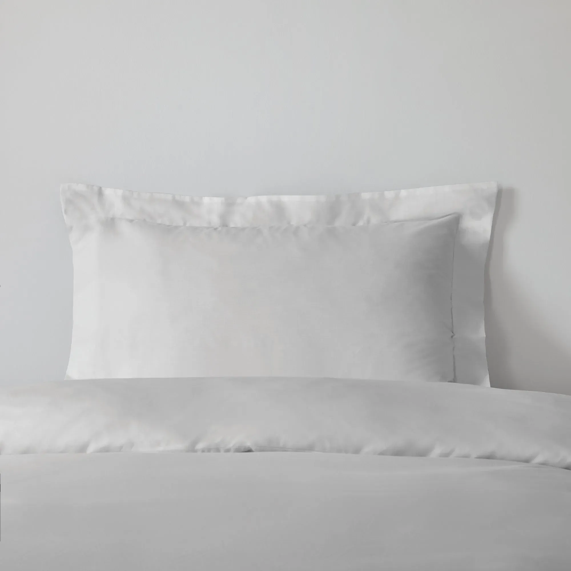 fogarty-cooling-cotton-oxford-pillowcase-silver image