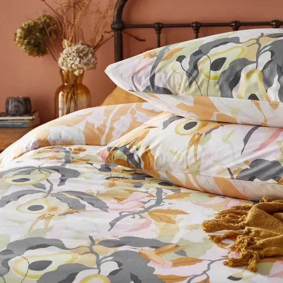 Huerta Duvet Cover and Pillowcase Set - Orange alternate view