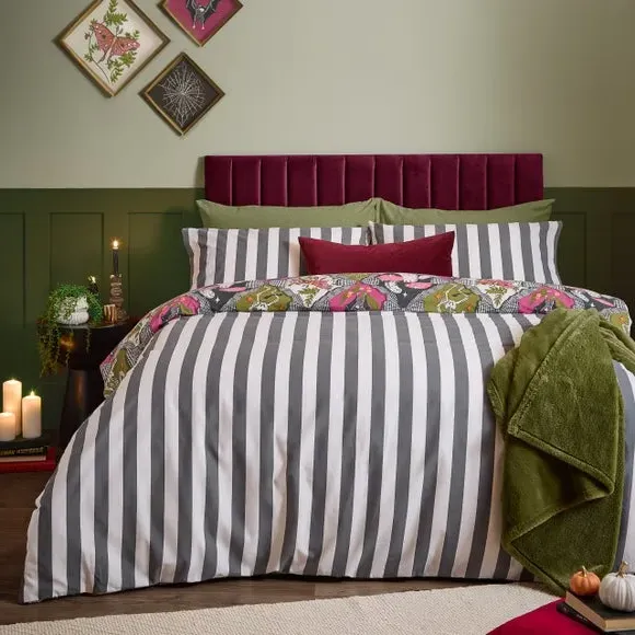 Hallowquin Duvet Cover & Pillowcase Set - Multicolor, Polycotton alternate view