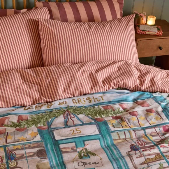 Merry and Bright Duvet Cover & Pillowcase Set - Green, Polycotton alternate view