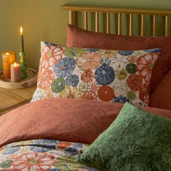 Picking Patch Reversible Duvet Cover and Pillowcase Set - Pecan Brown alternate view