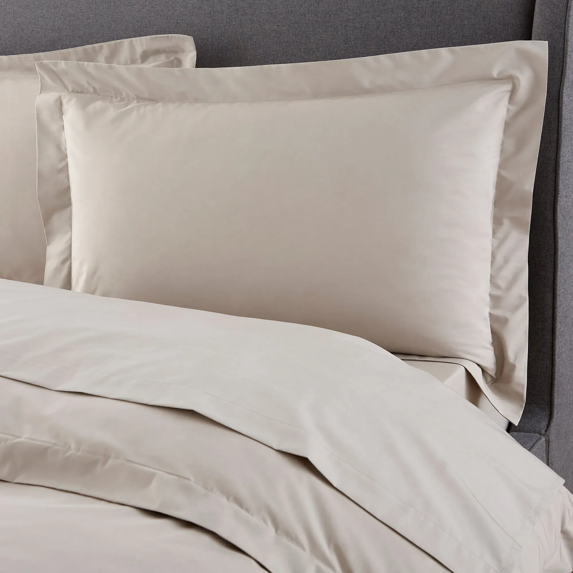 hotel-230-thread-count-crisp-cotton-percale-oxford-pillowcase-beige image