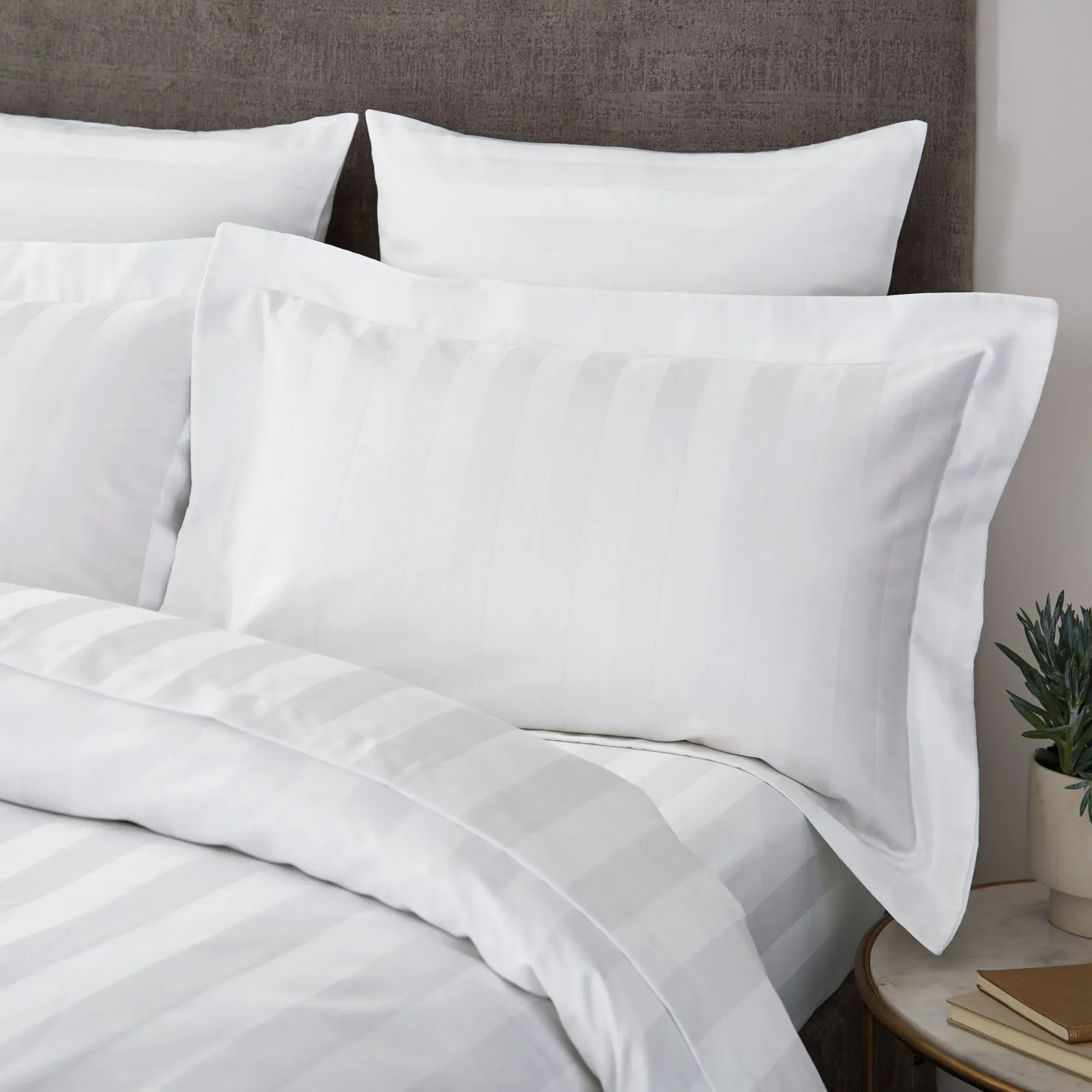 hotel-cotton-230-thread-count-stripe-oxford-pillowcase-white image