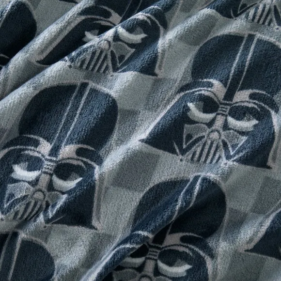 Star Wars Darth Vader Throw Blanket - Black alternate view