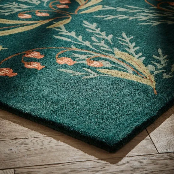 Natural History Museum Moorland Floral Wool Rug - Green alternate view