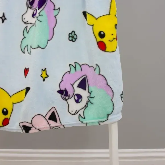 Pokemon Spirit Fleece Blanket - Multicolor alternate view