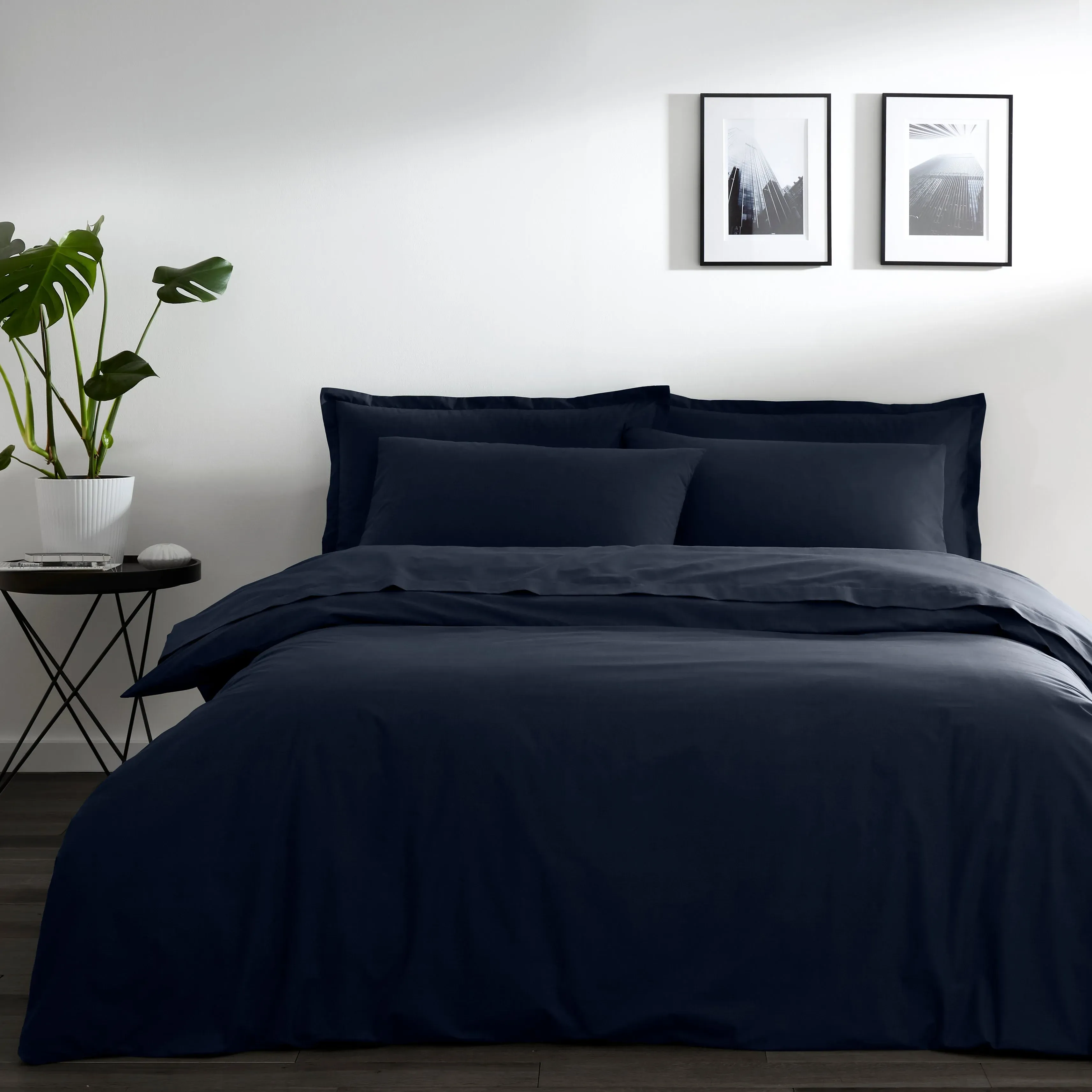 pure-cotton-luxe-navy-plain-dye-duvet-cover-navy-blue image