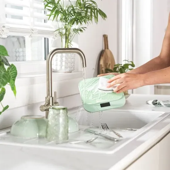 British Bakes Waterproof Electronic Kitchen Scale - Green alternate view