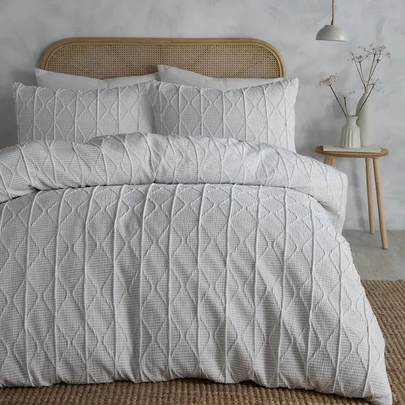 Crinkle Stripe Duvet Cover & Pillowcase Set - White product