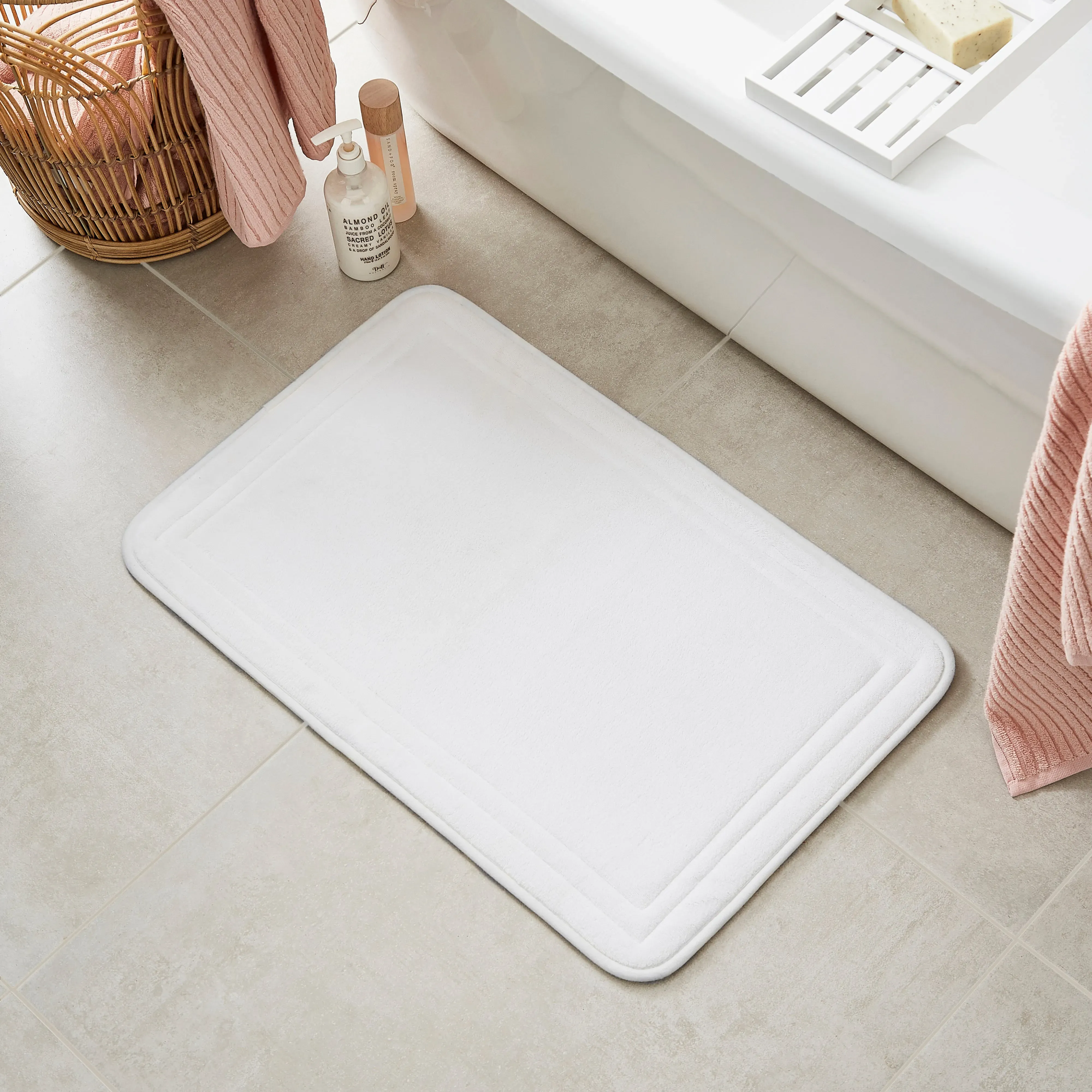 so-soft-memory-foam-bath-mat-white image