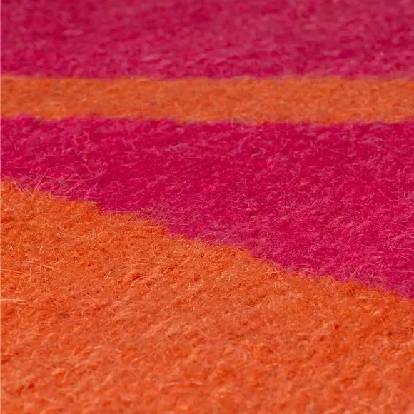 Zig Zag Wool Rug - Raspberry, Flatweave alternate view