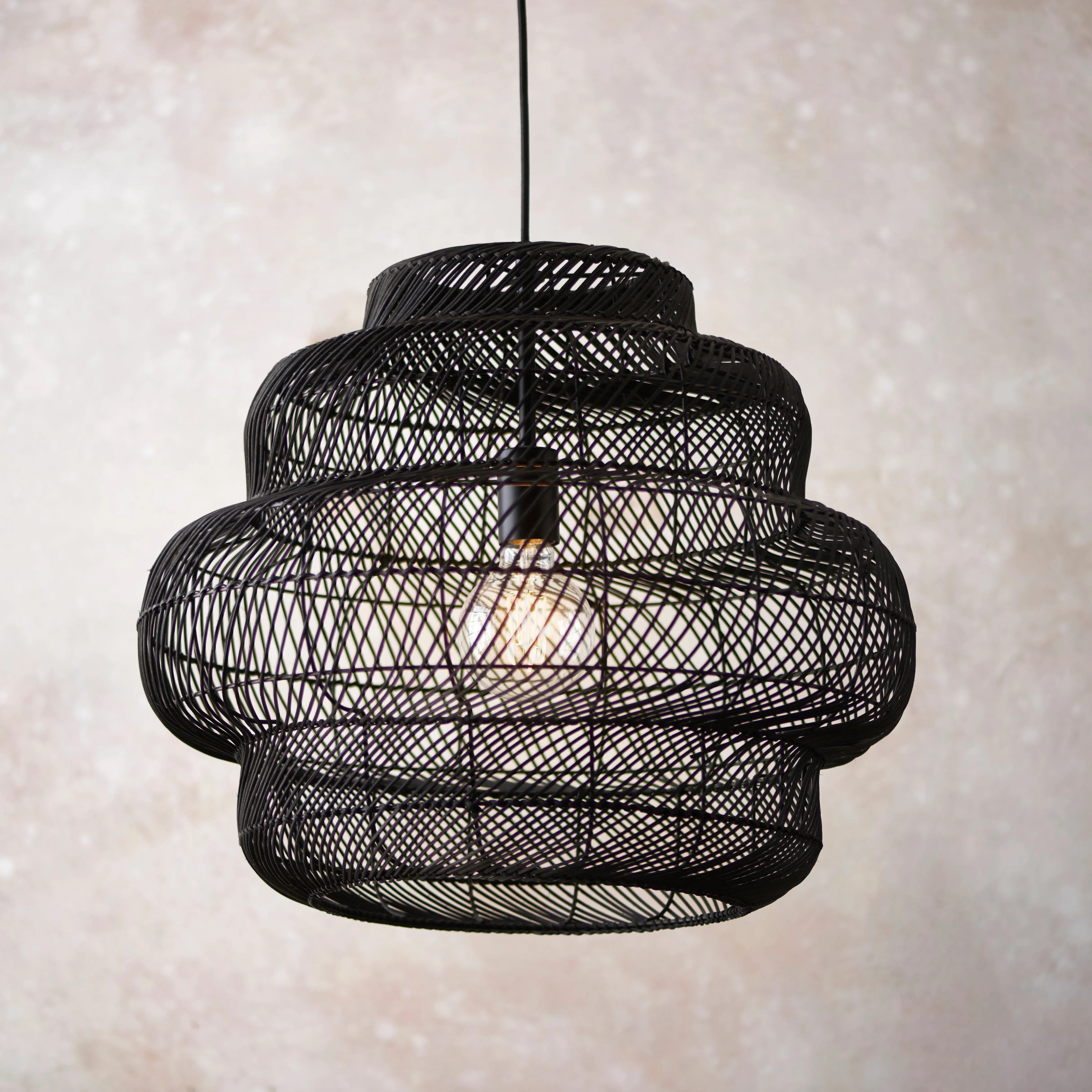 vogue-reese-black-wire-pendant-light-black image