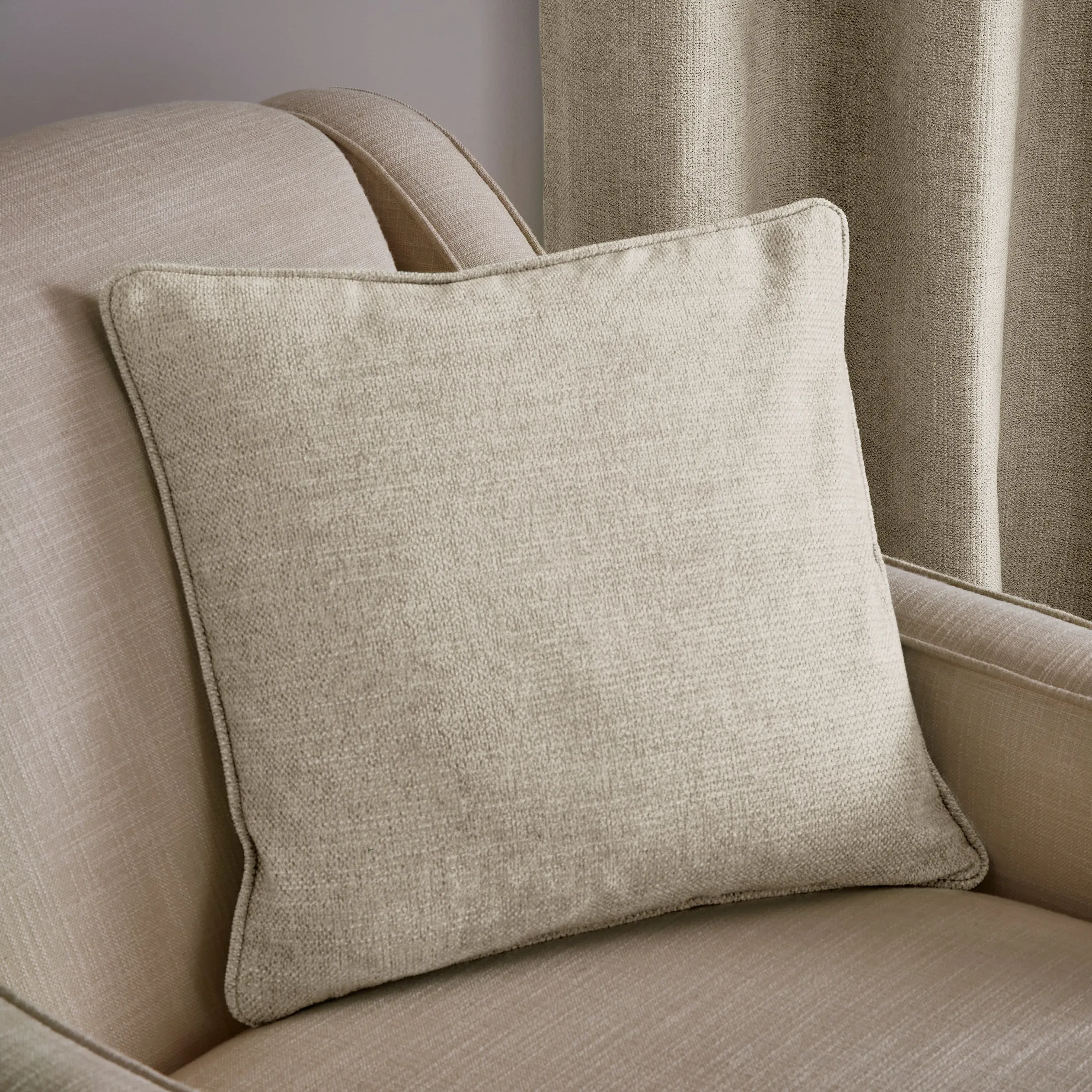 wynter-cushion-beige image