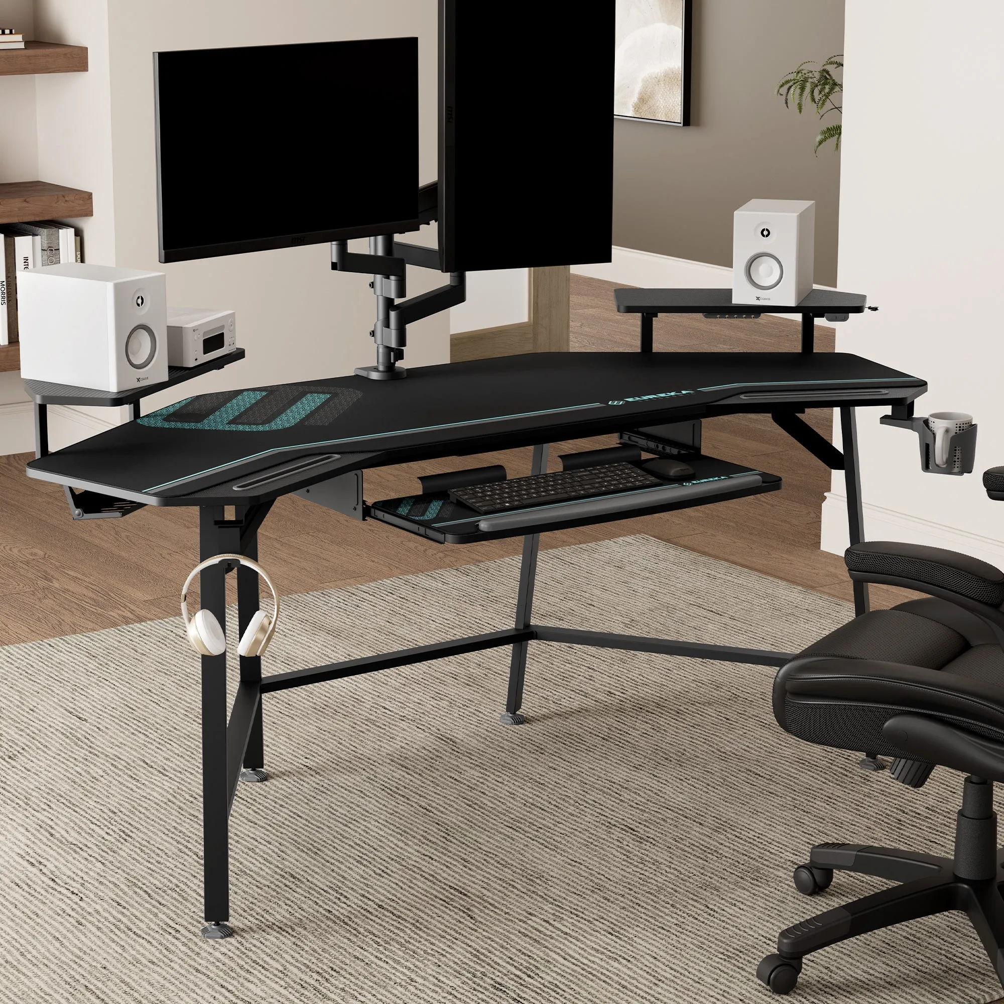 Aero Wing-Shaped Studio Desk - Black image