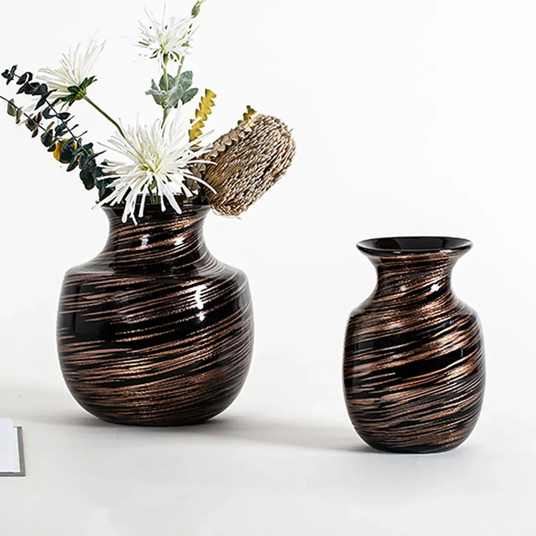 HD-02 7.5'' Rustic Vase - Black image