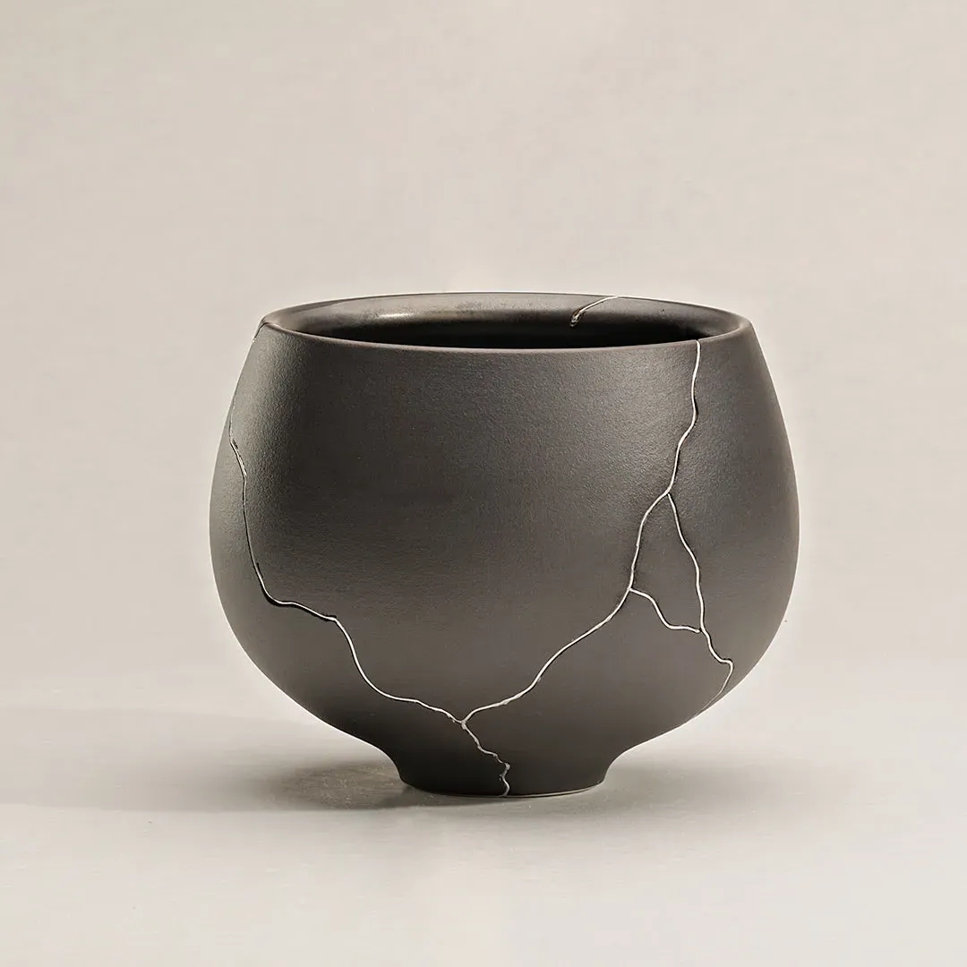 HD-11-2R Flower Vase - Black