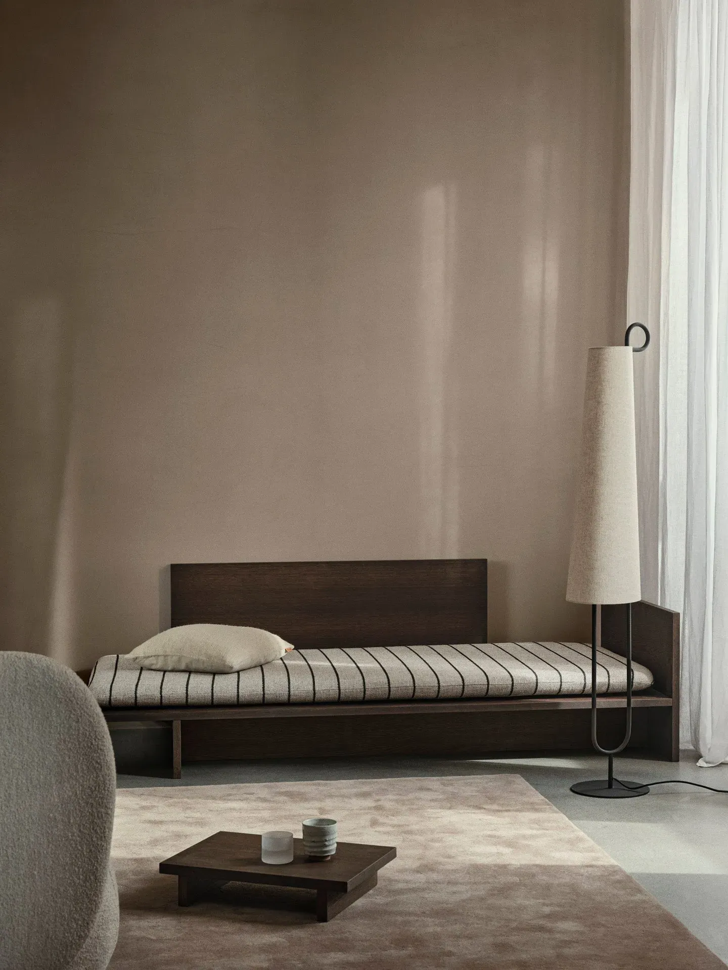 Ancora Floor Lamp - Black, Natural