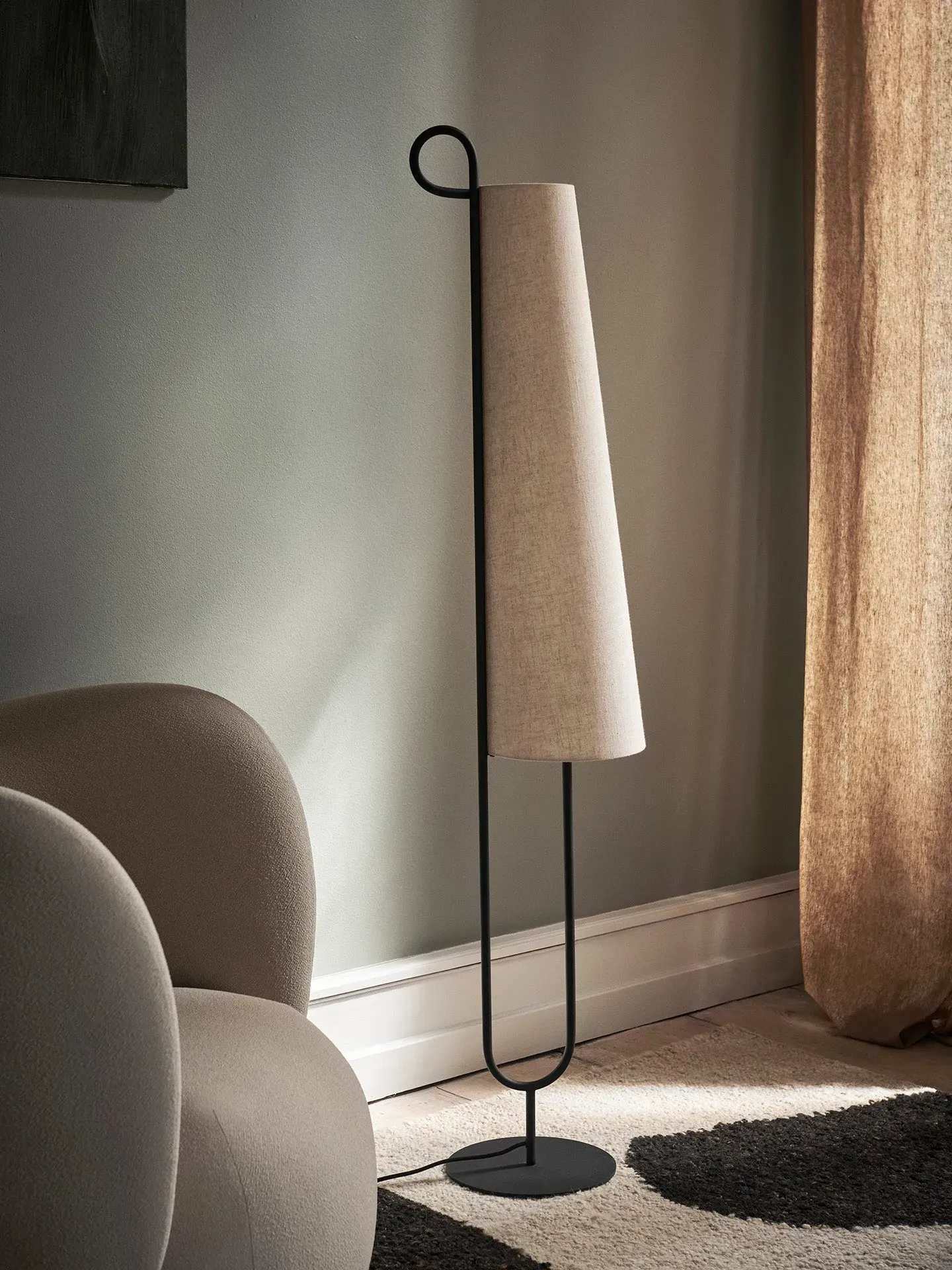 Ancora Floor Lamp - Black, Natural