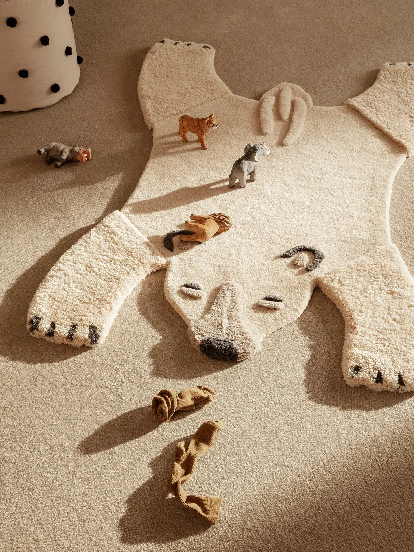 Animal Tufted Rug - Polar Bear