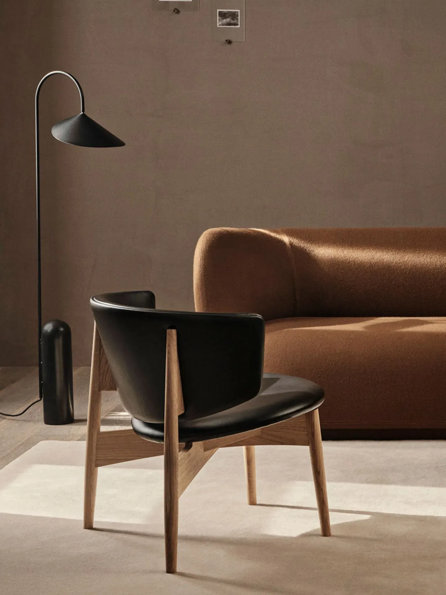 Arum Floor Lamp - Black