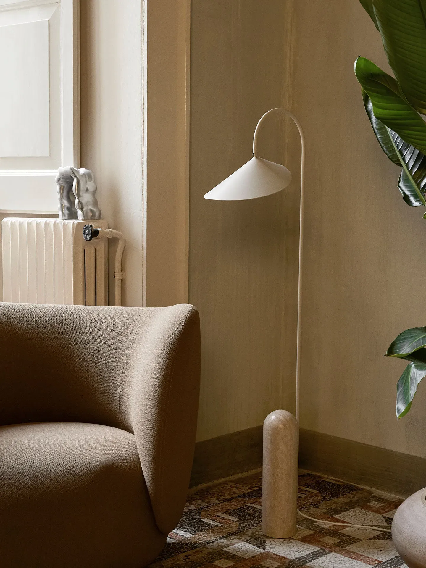 Arum Floor Lamp - Cashmere