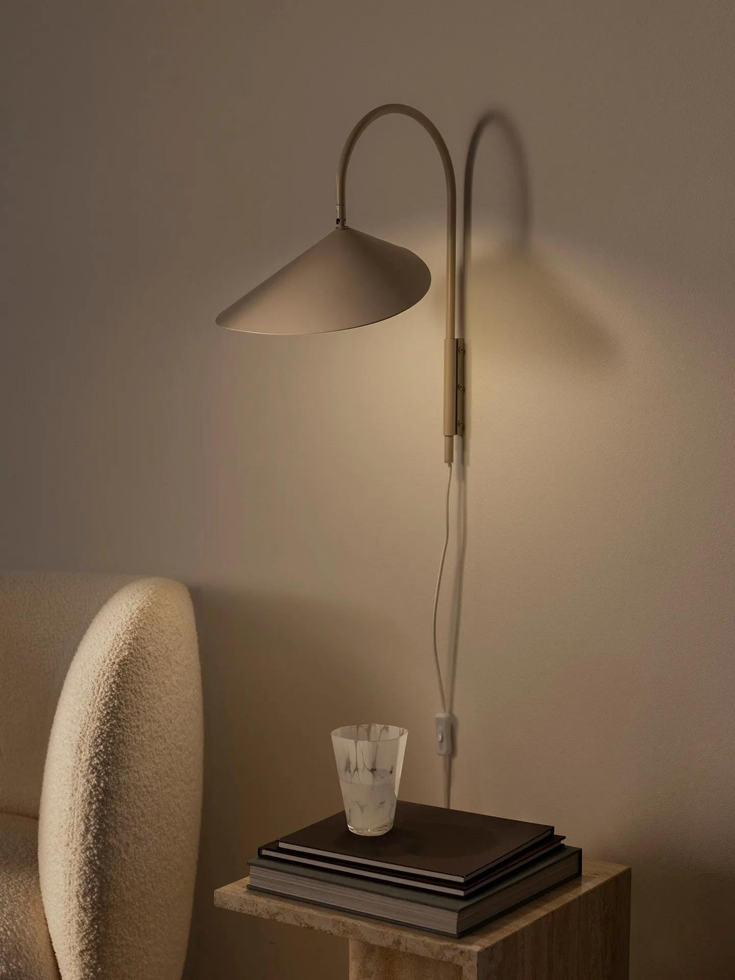 Arum Swivel Wall Lamp - Cashmere