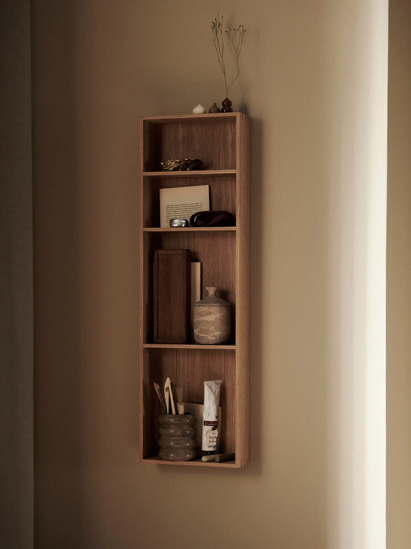 Bon Wall Shelf - Oiled Oak